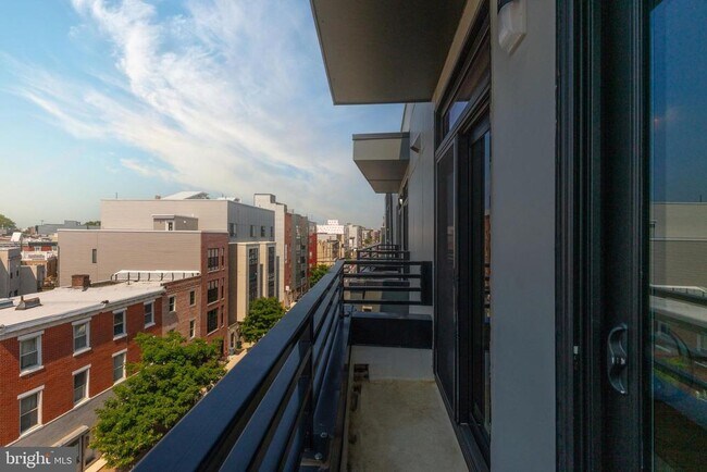Building Photo - 1519 Ridge Ave