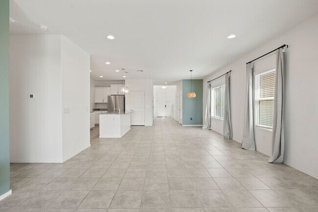 Building Photo - 11288 S Weismann Dr