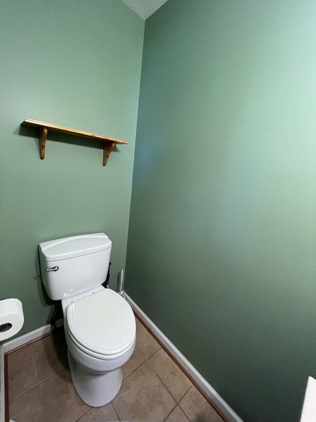 Building Photo - 17 Gallorette Ct