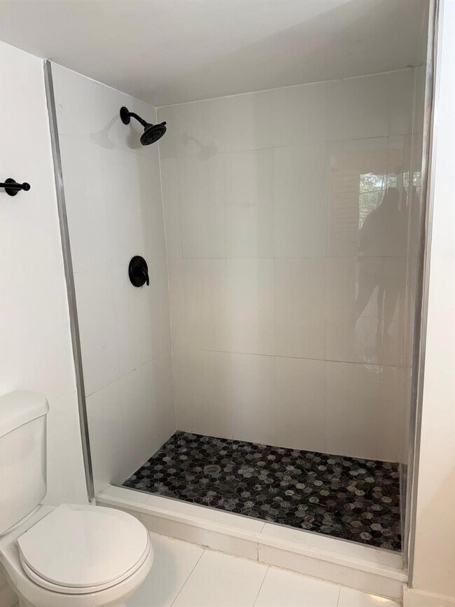 Building Photo - 4828 State Rd