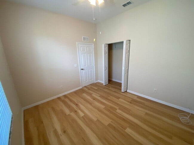 Building Photo - ANNUAL Lease – Unfurnished – Golf Course Lot - Designer Home in the highly sought-after gated com...