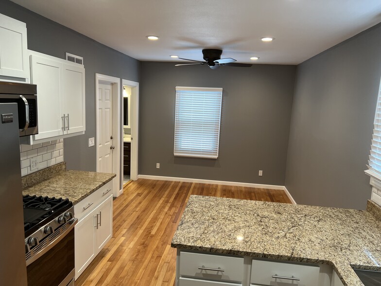 Open concept - 1124 Emerald St