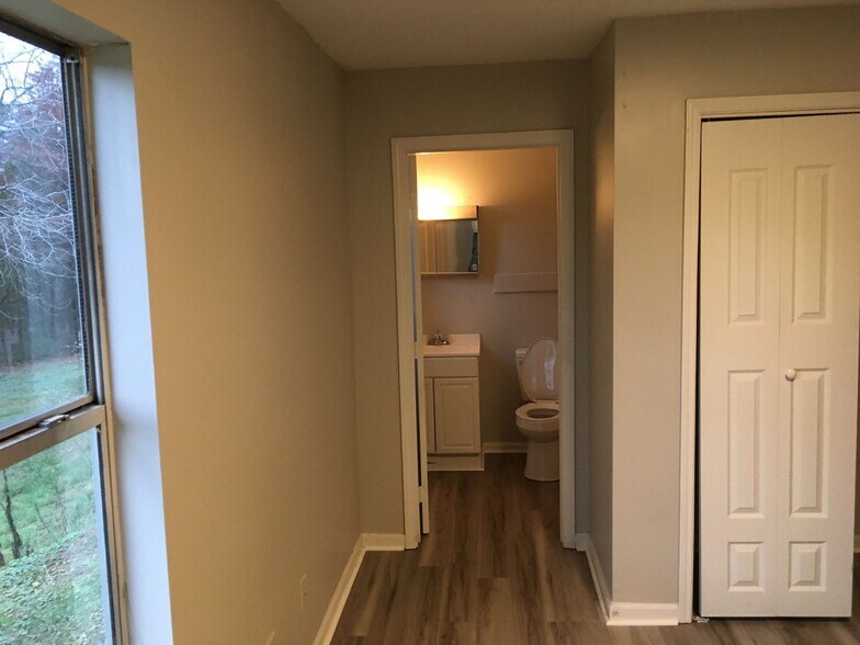 Building Photo - Vonore Apts LLC