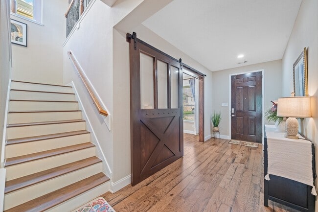 Building Photo - 16514 Sheffield Run Dr