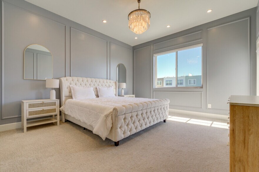 Building Photo - 1770 48th Ave