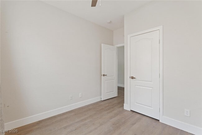 Building Photo - 802 Warwick Castle Dr