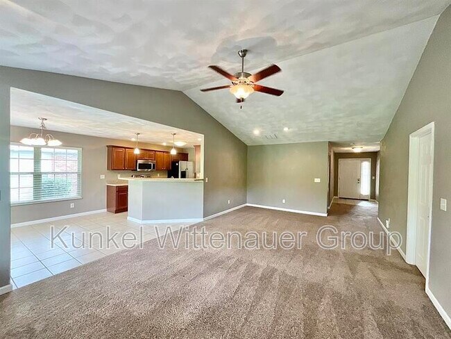 Building Photo - 48 Oak Pointe Cir