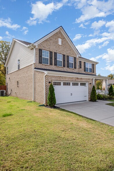 Building Photo - 971 Fancher Ln