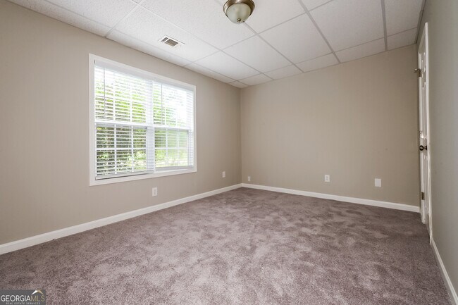 Building Photo - 144 Leguin Forest Dr