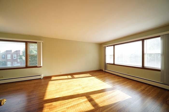 Building Photo - 4729 N Kildare Ave