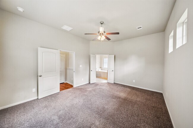 Building Photo - 13402 E Summer Chase Cir