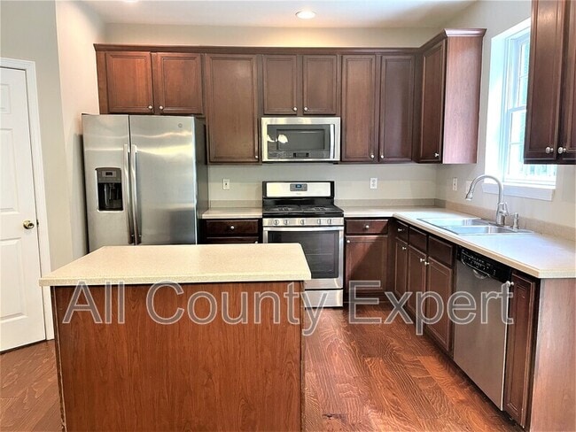 Building Photo - 3045 Spring Field Ct