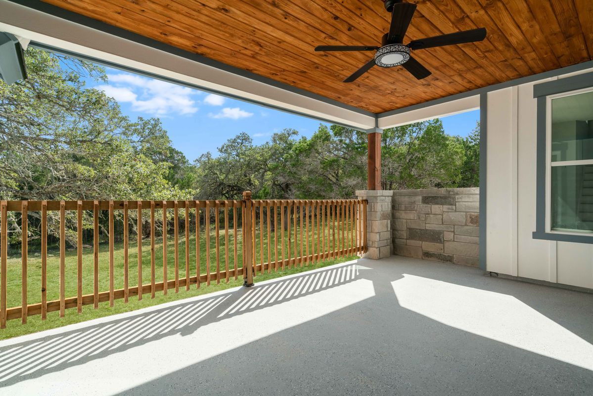 Building Photo - 11608 Oak Country
