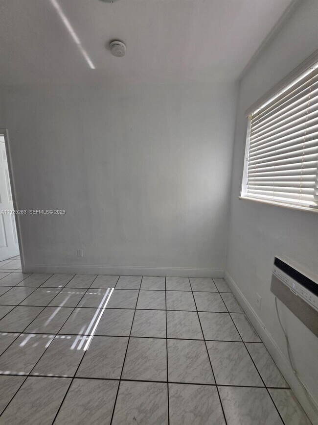 Building Photo - 7155 Rue Notre Dame