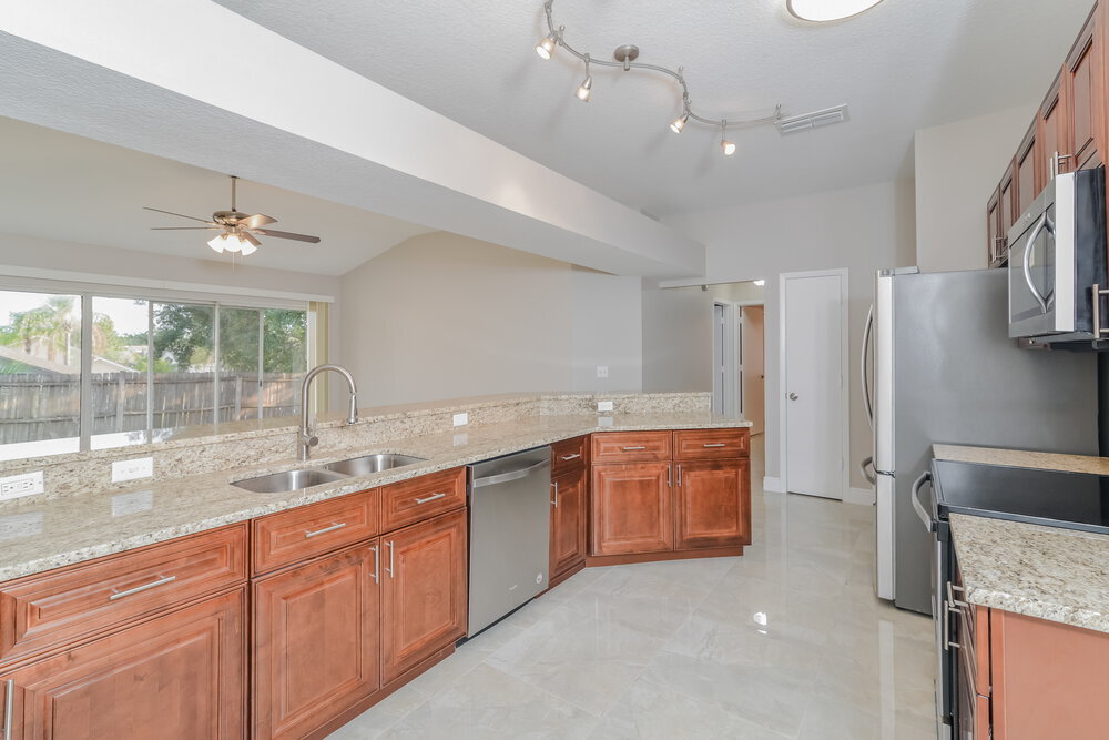 Building Photo - 3051 Bloomsbury Dr