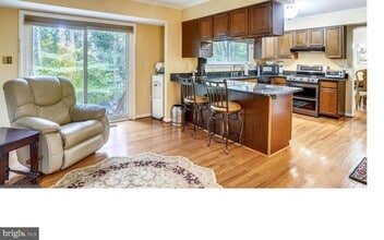 Building Photo - 19076 McFarlin Dr