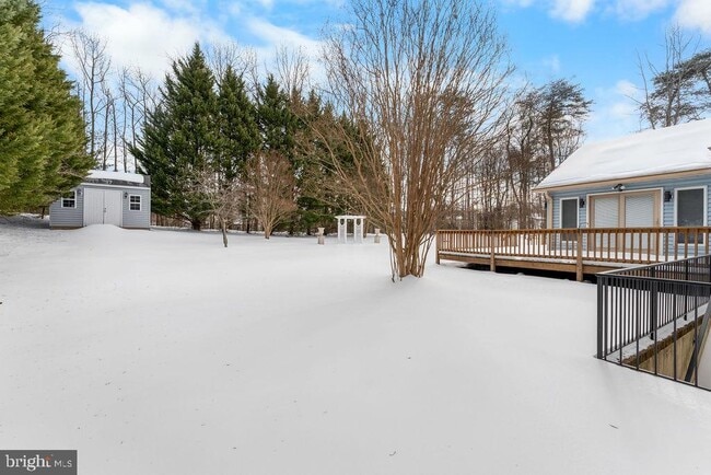 Building Photo - 8009 Frontier Dr