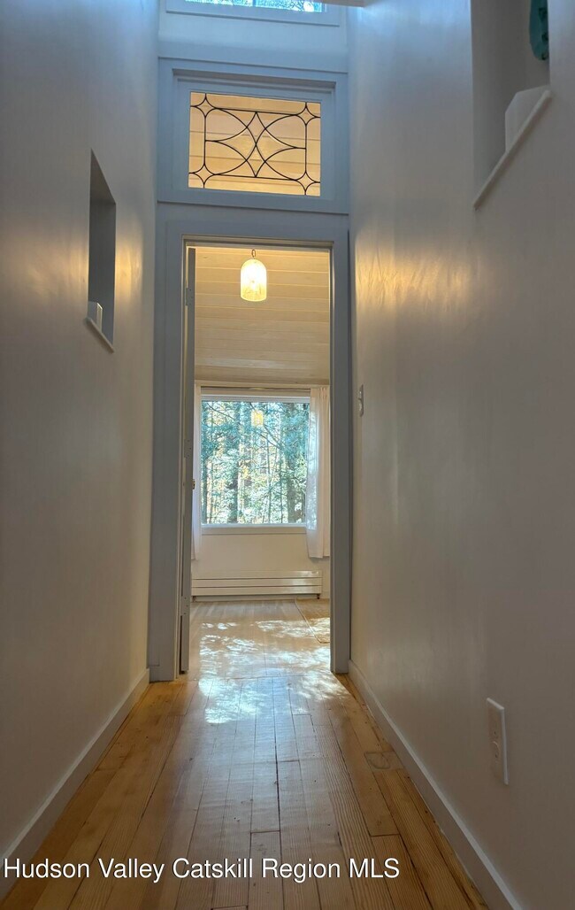 Building Photo - 299 Wittenberg Rd