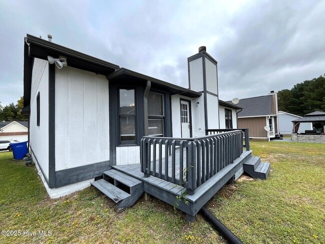 Building Photo - 5721 Randleman St