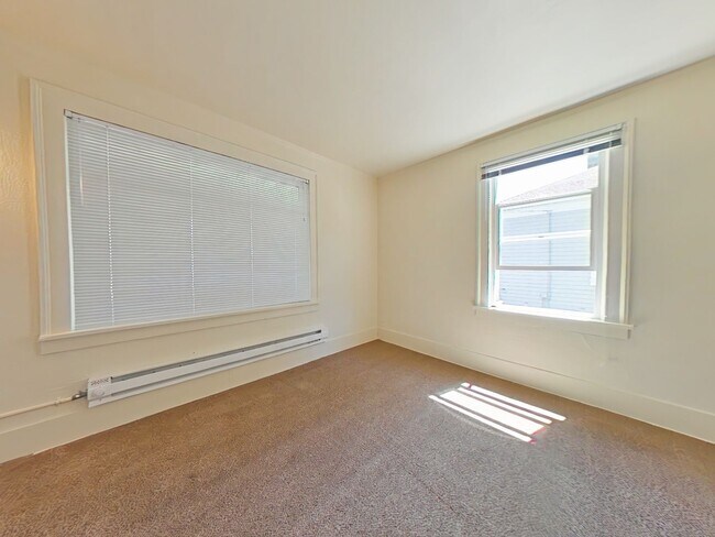 Building Photo - SUMMER SPECIAL ~ $625 OFF FIRST MONTHS RENT