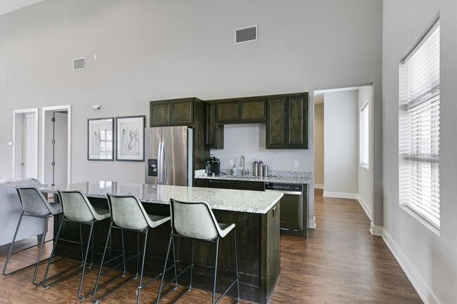 Building Photo - 8607 McKamy Dr