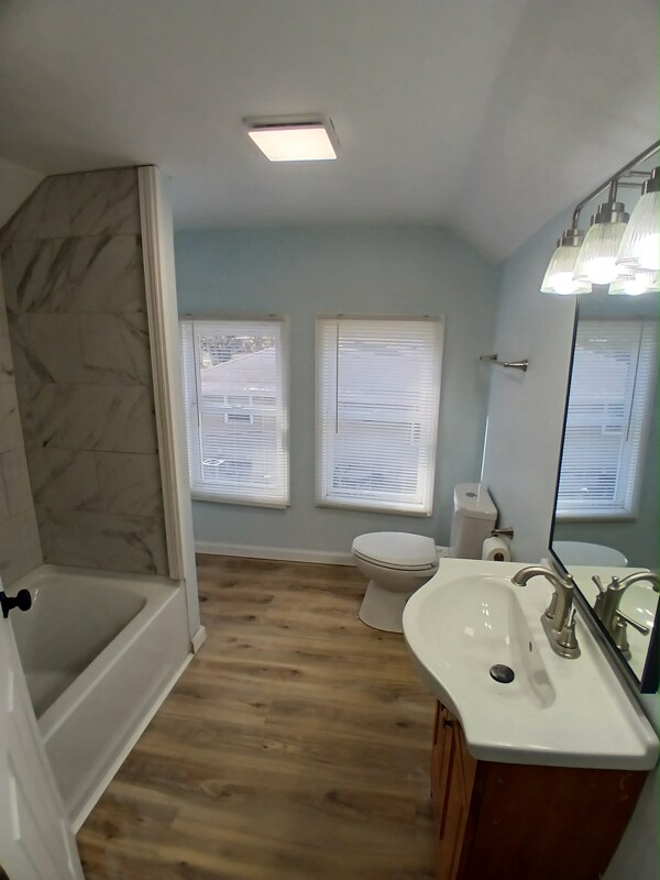 Building Photo - 2311 W Godman Ave