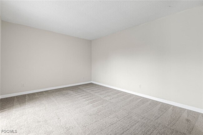 Building Photo - 1706 Park Meadows Dr