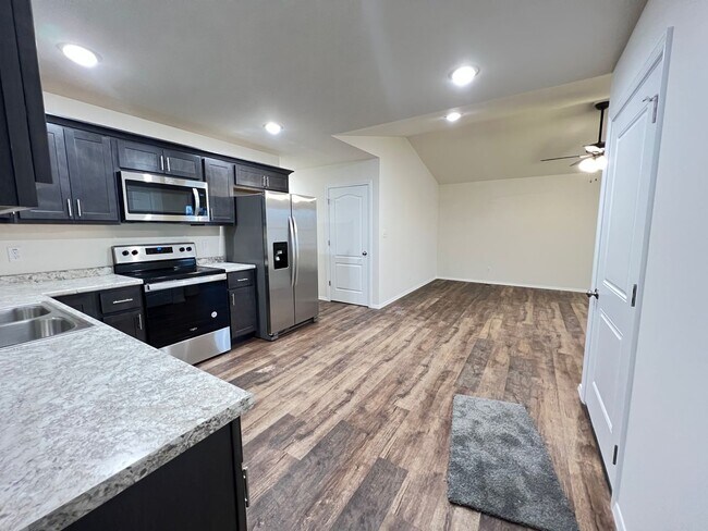 Building Photo - NEW CONSTRUCTION!