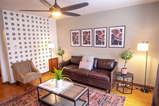 Building Photo - 1514 16th St SE