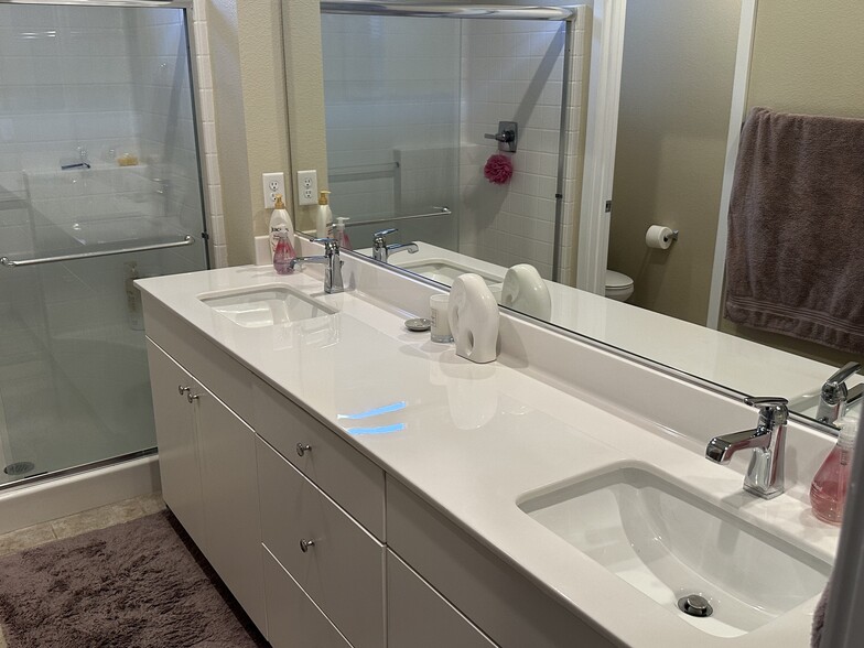 Building Photo - 11257 Rainbow Peak Ave