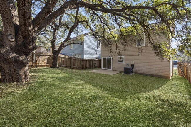 Building Photo - 2110 Nogales Trail
