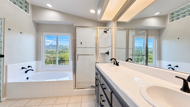 Building Photo - 3878 Loch Lomand Way