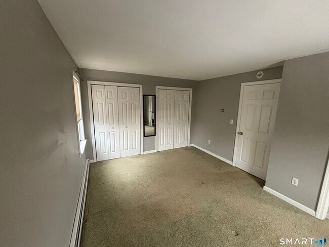 Building Photo - 72 Ingham Hill Rd