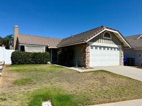 Building Photo - Nice 3 Bed 2 Bath Rancho Cucamonga