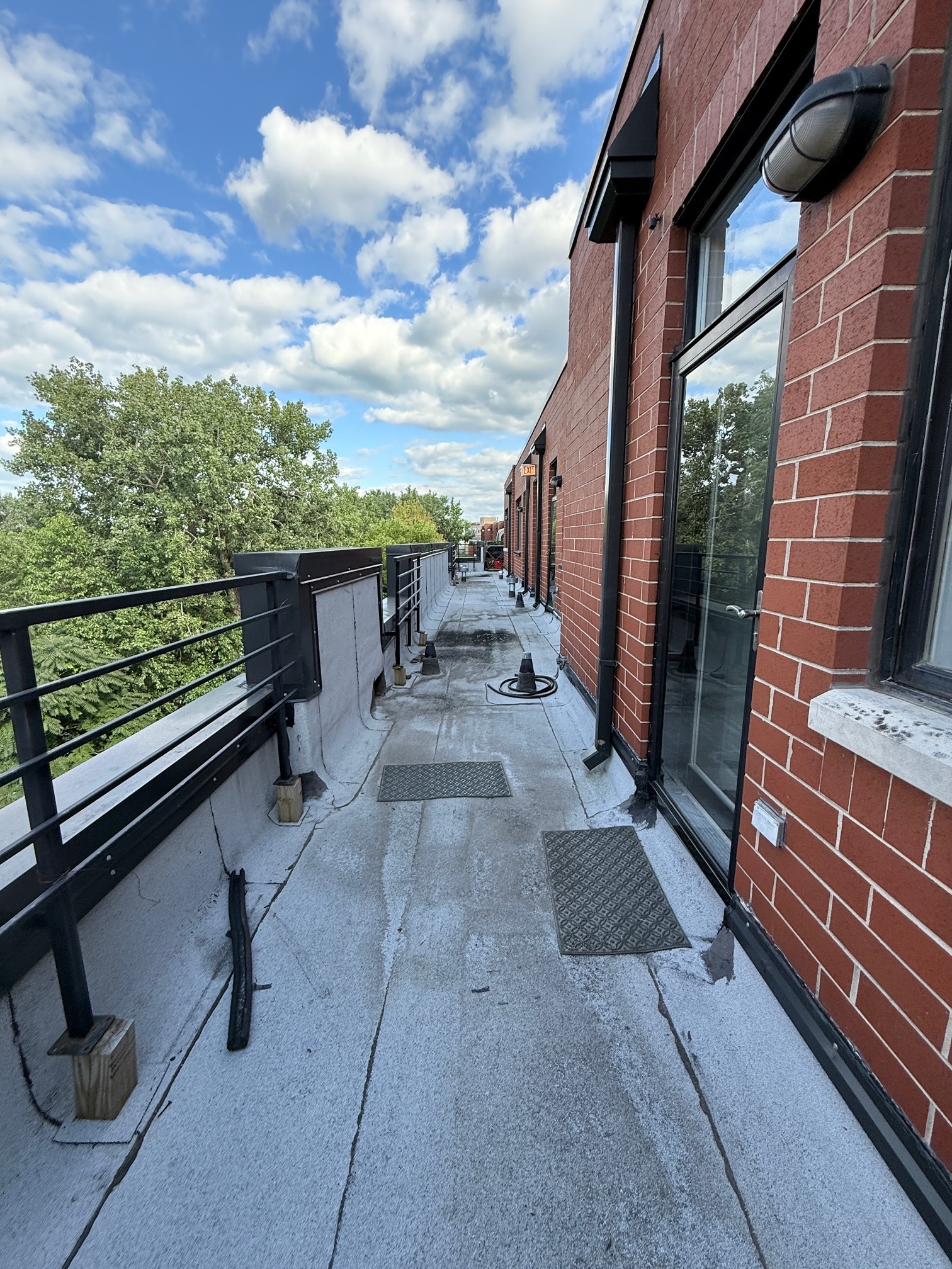 Building Photo - 2864 N River Walk Dr