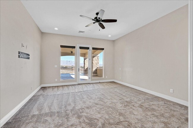 Building Photo - Custom Luxury Home with Strip and Mountain Views!