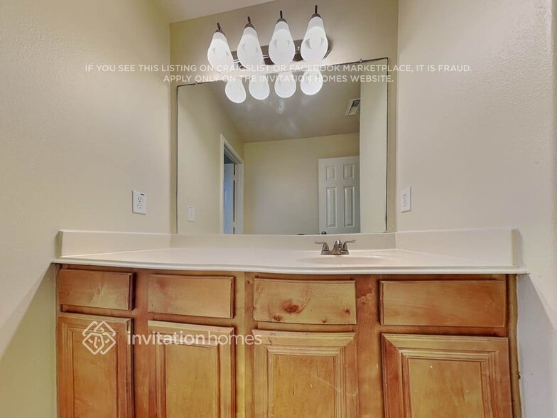 Building Photo - 19110 Deep S Ct