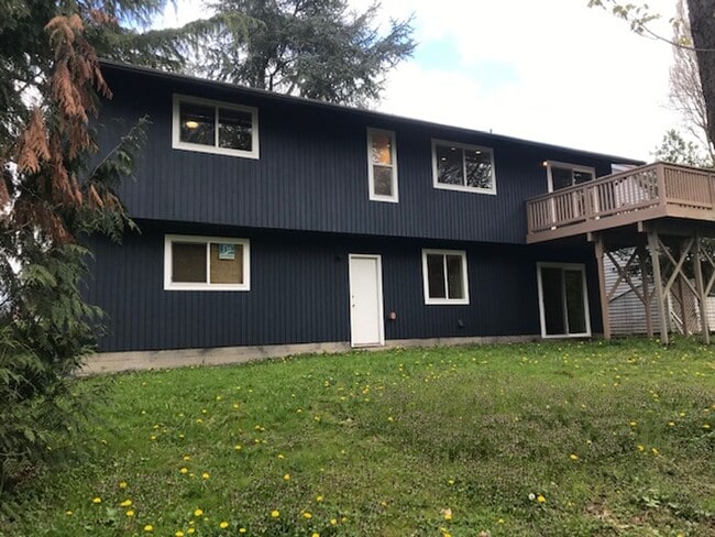 Building Photo - 3601 88th Ave SE