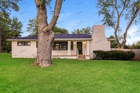 Building Photo - 141 Grandview Dr