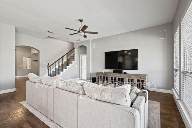 Building Photo - 1451 Cedar Hollow Dr