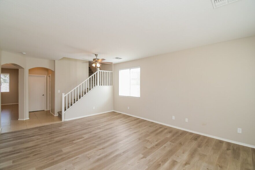Building Photo - 10498 E Aster Ln