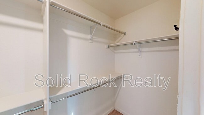 Building Photo - 9212 Turlough Hts