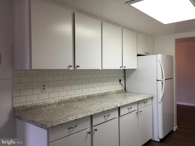 Building Photo - 13215 Dairymaid Dr