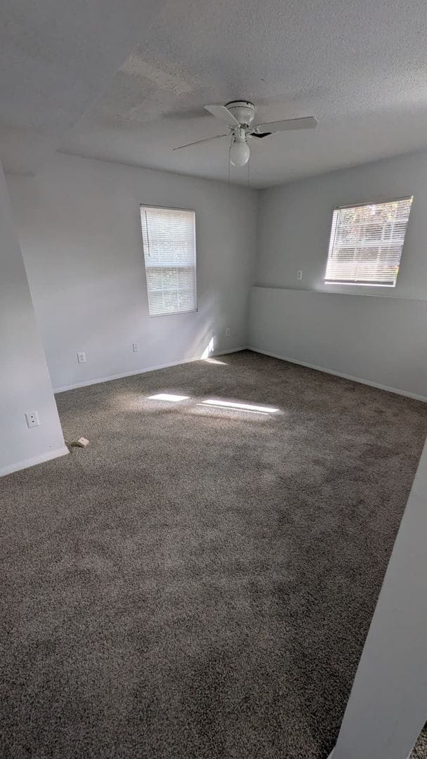 Building Photo - 1462 Shenta Oak Dr