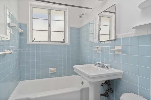 Building Photo - 817 Lenox Ave.