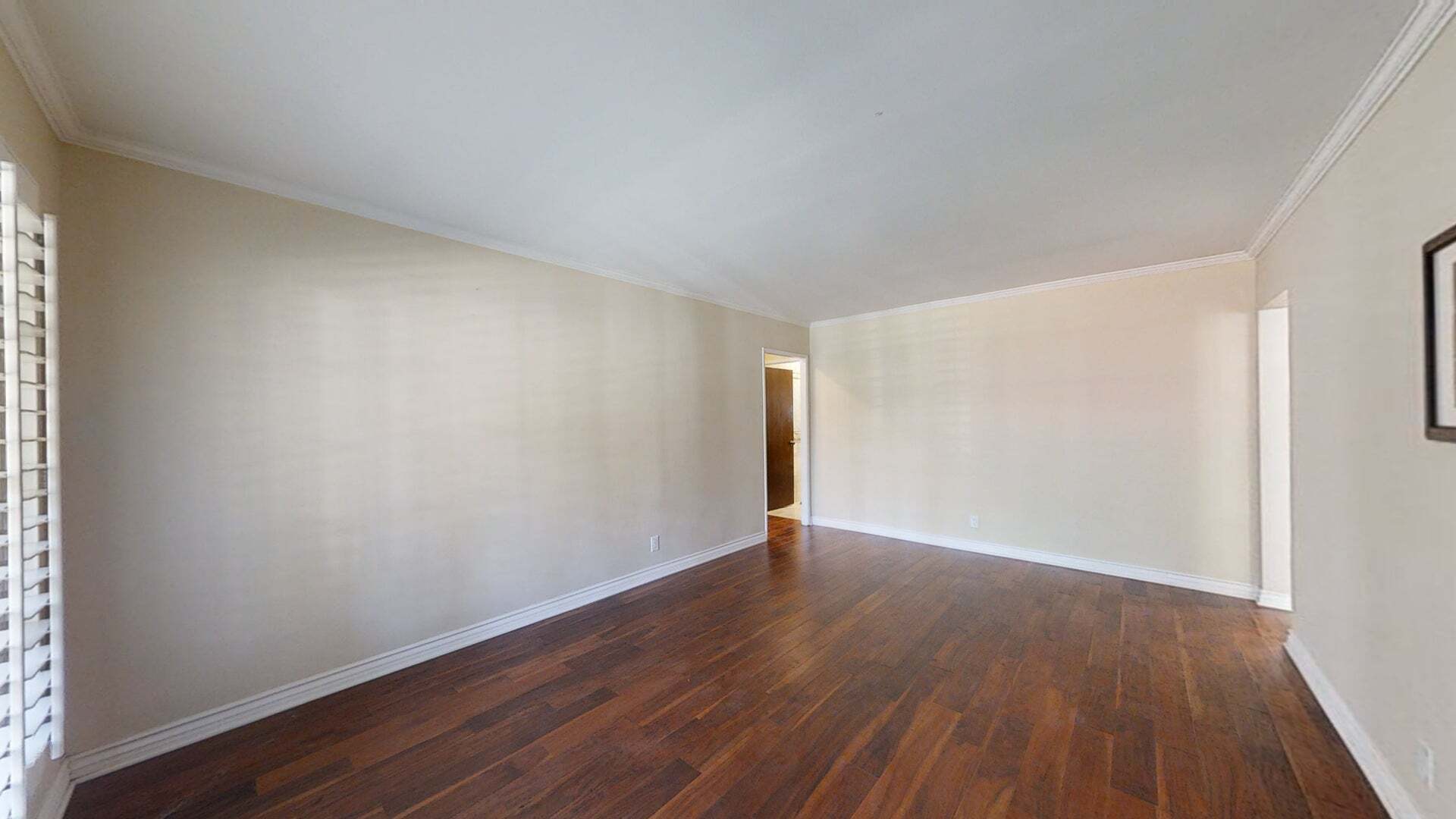 https://my.matterport.com/show/?m=jzeRU6tT8Ln - 1331 N Lincoln St