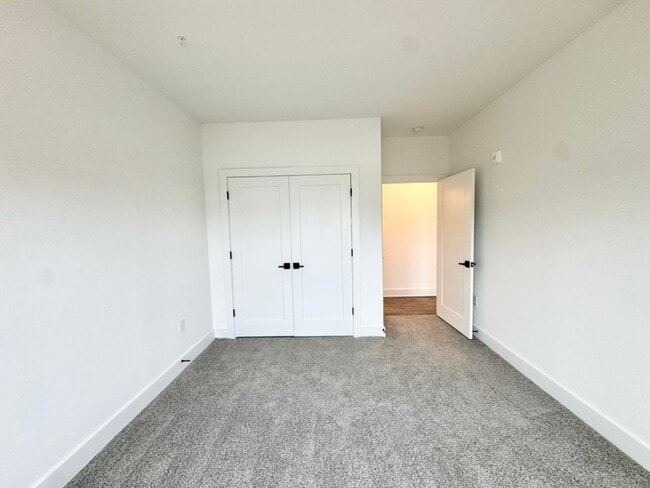Building Photo - Beautiful NEW 2-Bed, 2- Bath Apartment in Rock Hill!