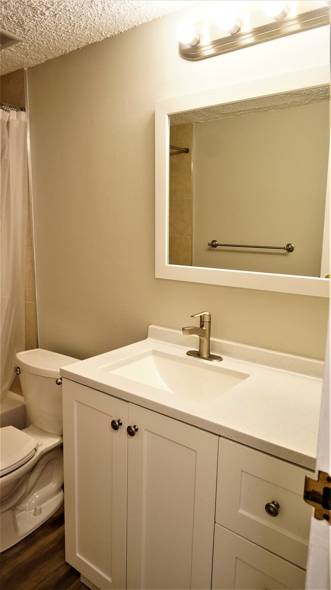 Building Photo - 11818 Breton Ct