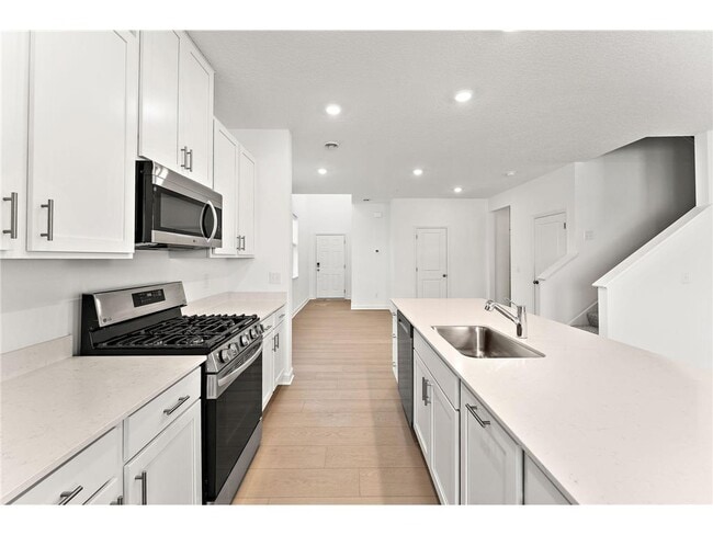 Building Photo - 2239 Tyrone Dr S