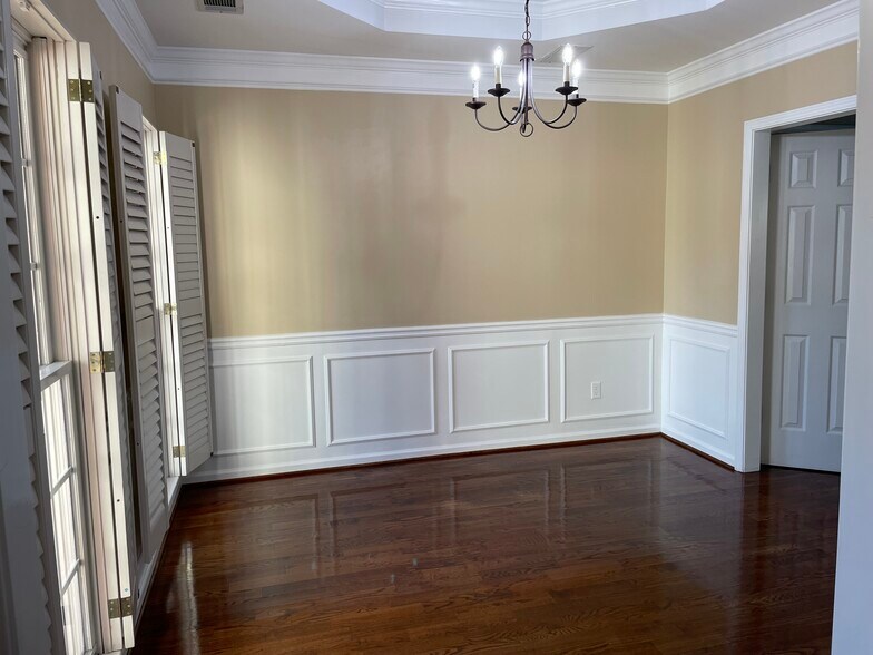 Building Photo - 3746 Summer Rose Dr